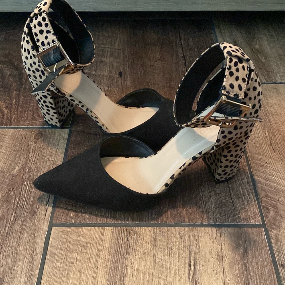 Bamboo brand heels. Like new, worn a few times.